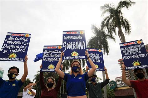 Makabayan bloc vows to fight on with fewer seats in .